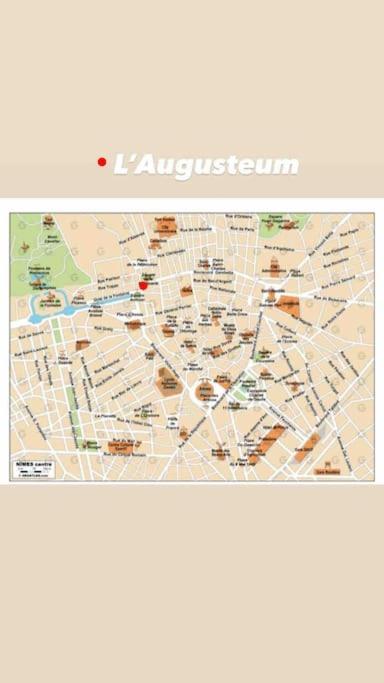 L'Augusteum Apartment นีมส์ ภายนอก รูปภาพ