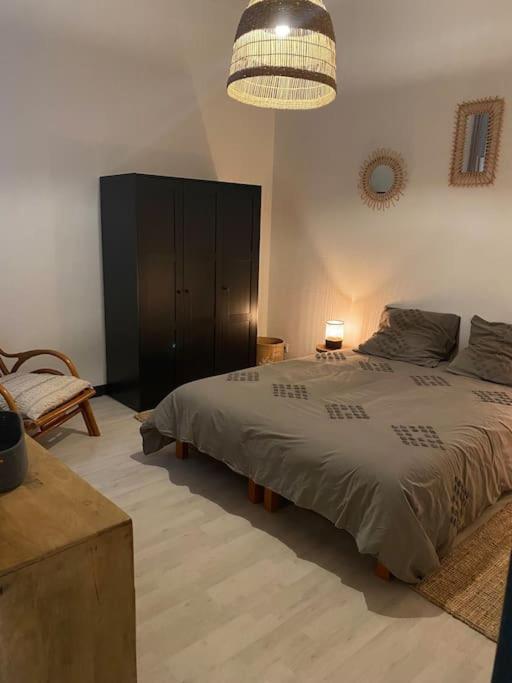 L'Augusteum Apartment นีมส์ ภายนอก รูปภาพ