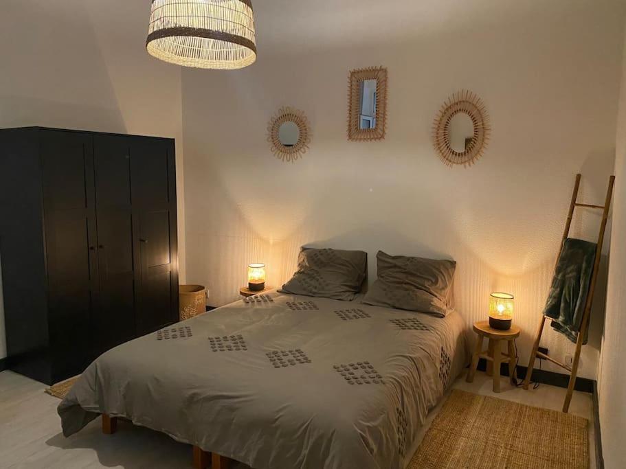 L'Augusteum Apartment นีมส์ ภายนอก รูปภาพ